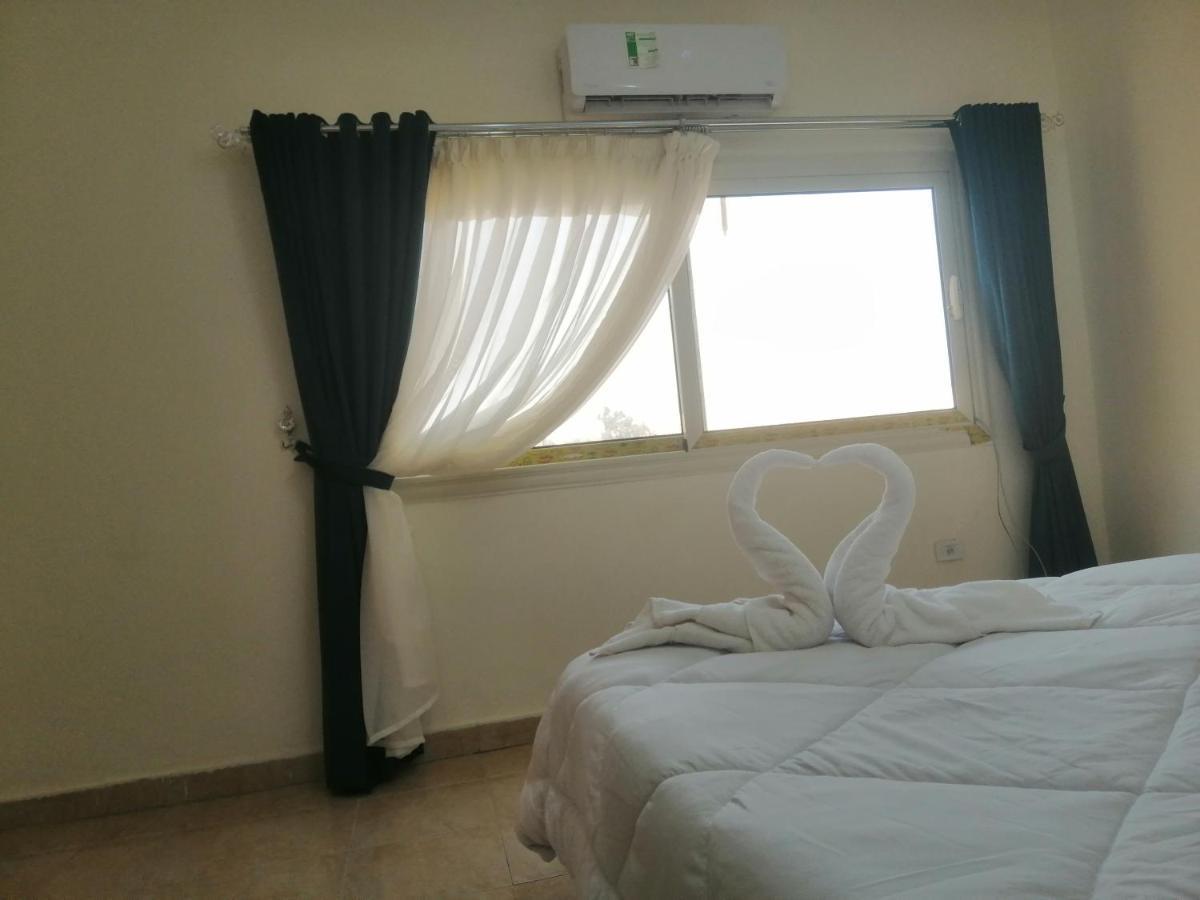 Anubis Kingdom Pyramids Hostel Kafrat al Jabal Exterior photo