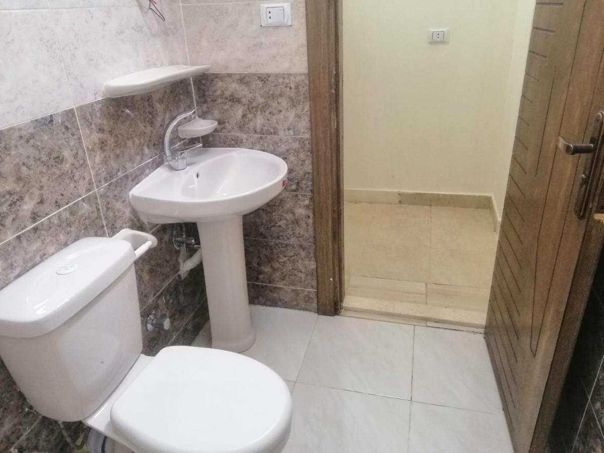 Anubis Kingdom Pyramids Hostel Kafrat al Jabal Exterior photo