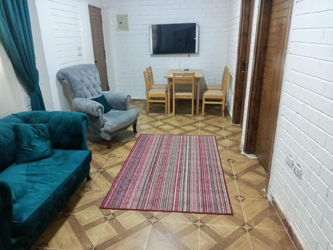 Anubis Kingdom Pyramids Hostel Kafrat al Jabal Room photo