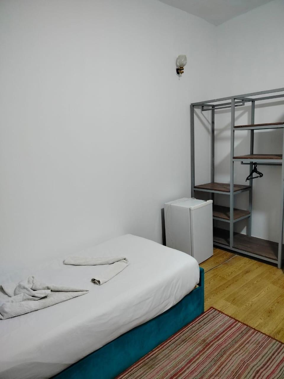 Anubis Kingdom Pyramids Hostel Kafrat al Jabal Exterior photo
