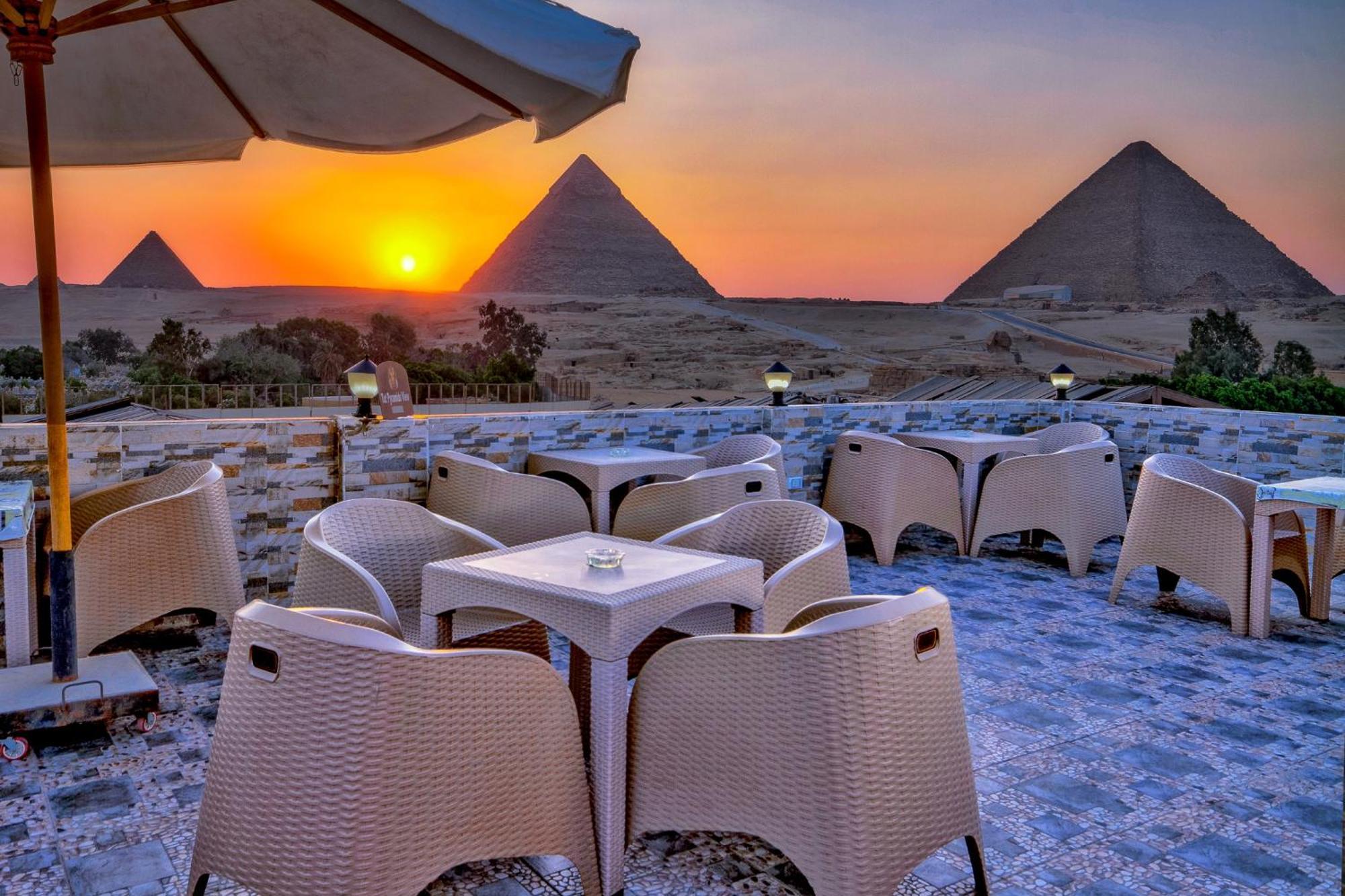 Anubis Kingdom Pyramids Hostel Kafrat al Jabal Exterior photo