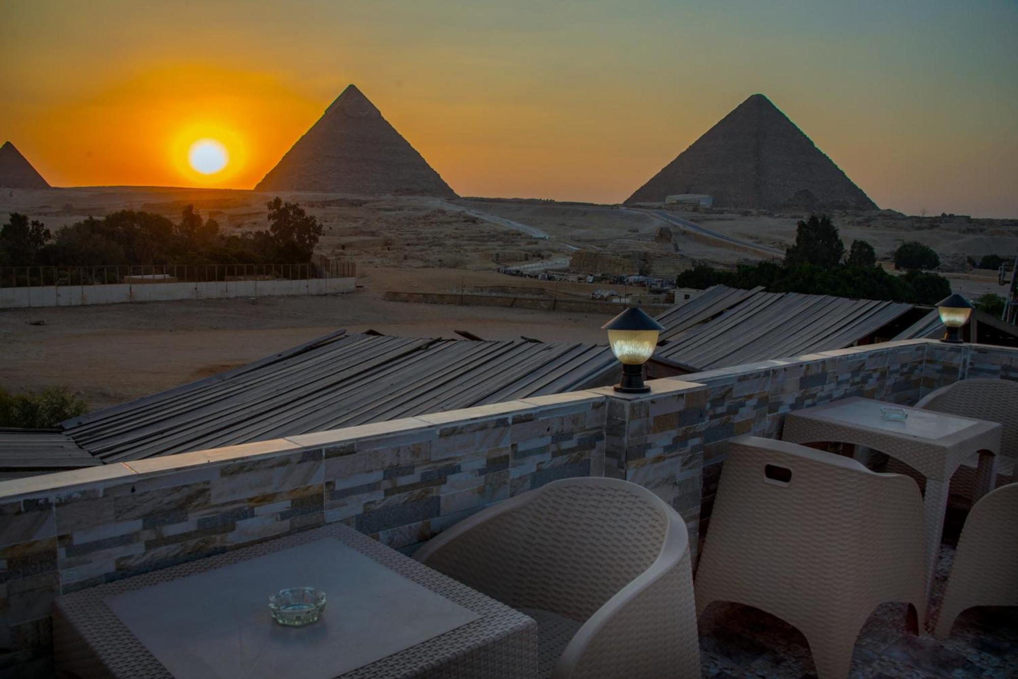 Anubis Kingdom Pyramids Hostel Kafrat al Jabal Exterior photo